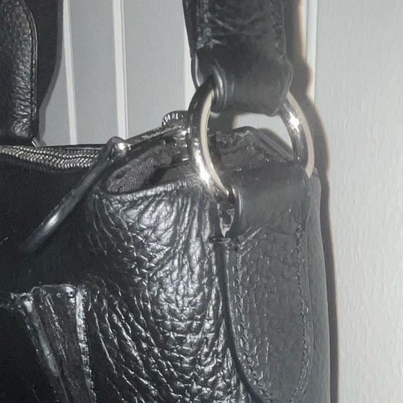 Coach New York Beckett Pocket Crossbody, Pebble Black Leather, Adjustable Strap - Picture 11 of 16